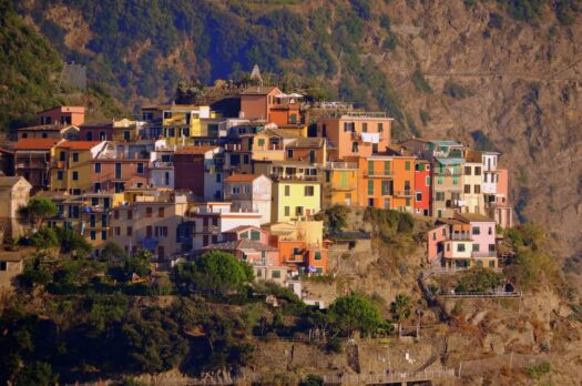 Ontdek de mooiste reisbestemmingen: tips voor Cinque Terre en Madeira